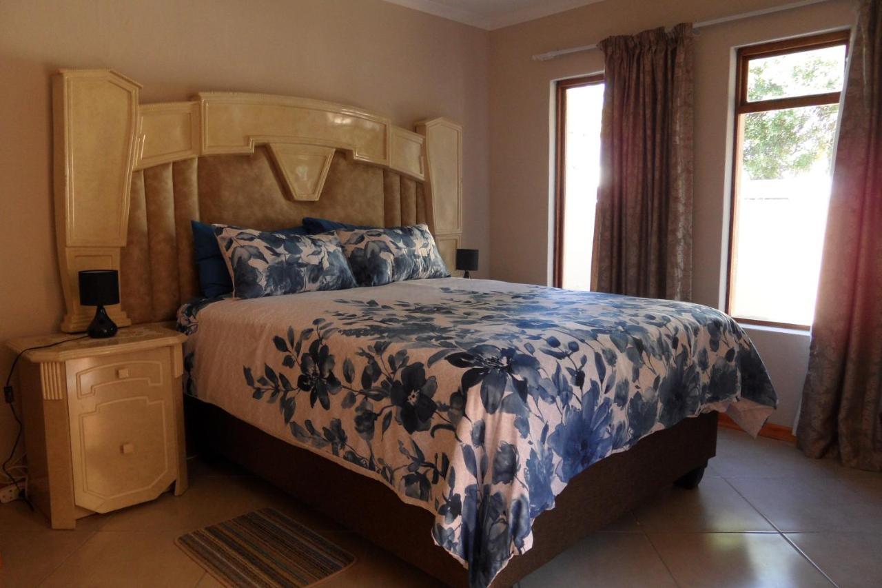Apartamento Garden Wing Upington Exterior foto